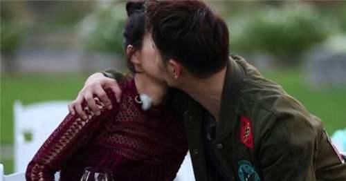  简单|吴昕再“丧”，都有“浪”起来的资本：这个女人，不简单