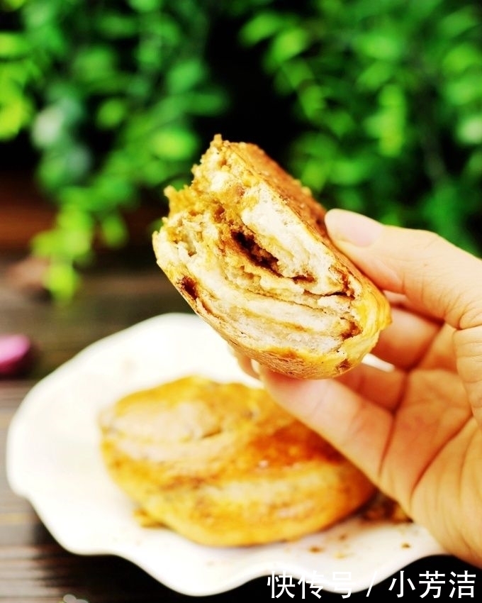 出新招|千层发面饼,又出新招,又香又松软,全程不加一滴水和油
