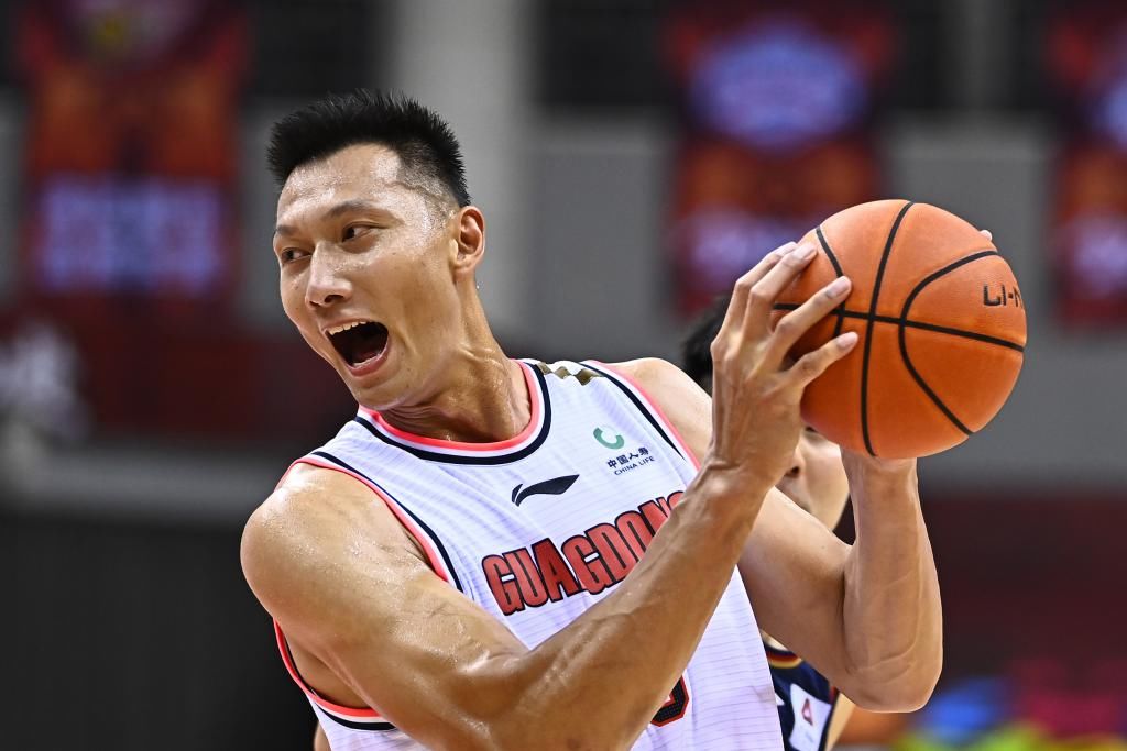 常规赛|CBA|周琦——只差1分的“准MVP”