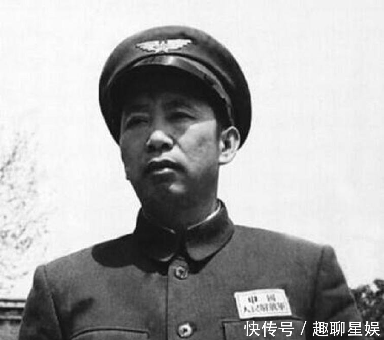 师长|当年的师长和政委,20年后政委授予上将军衔,师长的结局令人唏嘘