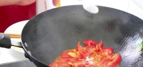  诀窍|教你西红柿疙瘩汤做法，学会这诀窍，口感劲道，一顿2碗不够