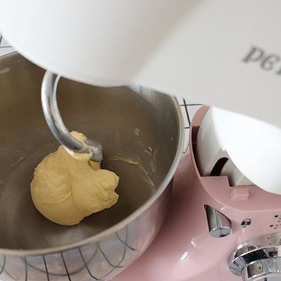  面团|蝴蝶结面包怎么做