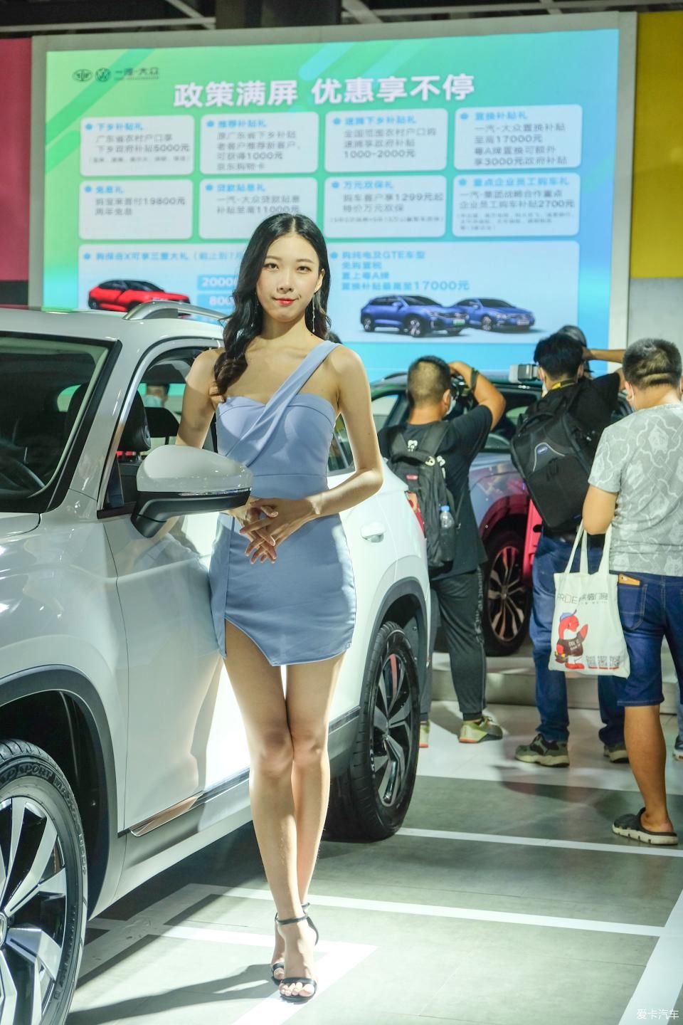  小姐姐|广州车展回顾，车展虽小，车模不少