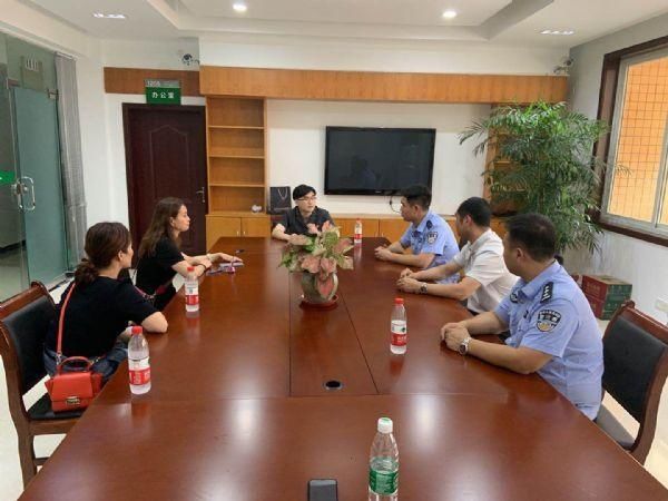 放弃|不惧高温，放弃周末：只要擒住老赖，一切都是值得的