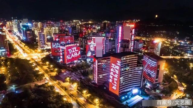  饭圈|少年之名李希侃C位出道，后援会充400年会员，饭圈的奢靡令人发指