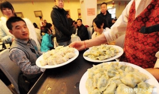 任性|“最任性”的饺子馆,只要能吃完1个煎饺就免单!顾客:我给钱