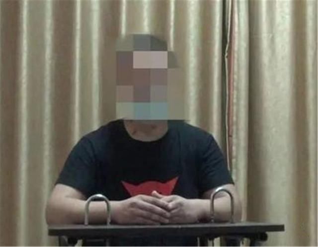  人表示|95后小伙欠债7万多，把50岁大妈当富婆追求，发现真相后他怒了