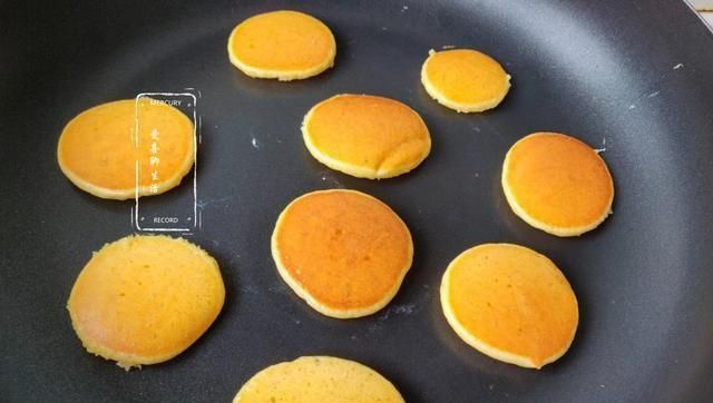 小宝|我家小宝每天吵着吃这个蛋糕,比蛋糕简单,比面包软,特别香