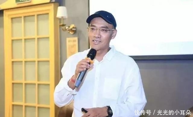 机器人|这个一年卖了4个多亿的小龙虾,竟然是机器人炒出来的