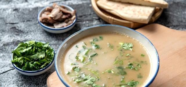  美味|炖羊肉，不需放太多香料，羊汤店：用这2样最关键，肉汤鲜嫩美味