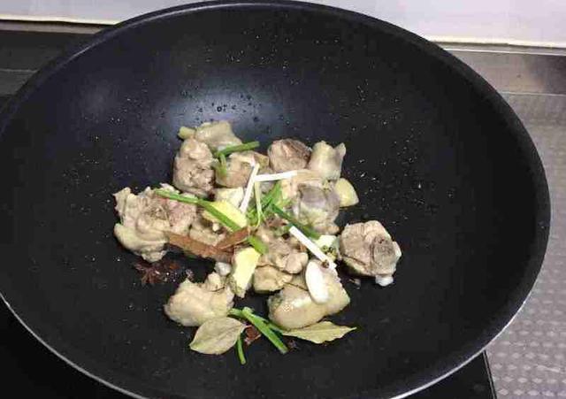 翻倍|它和鸡肉是“天生一对”,在家里经常这样吃,它们搭配营养翻倍!