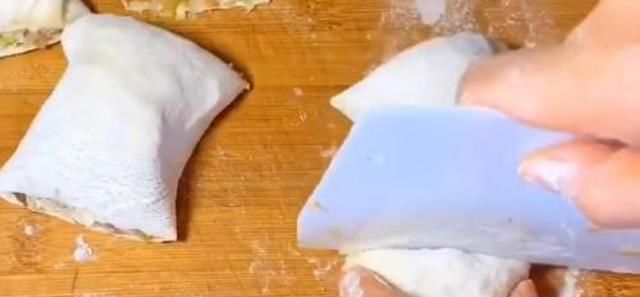  早餐|我家女儿隔三差五点名要吃这早餐, 烙一烙5分钟出锅, 解馋还顶饱