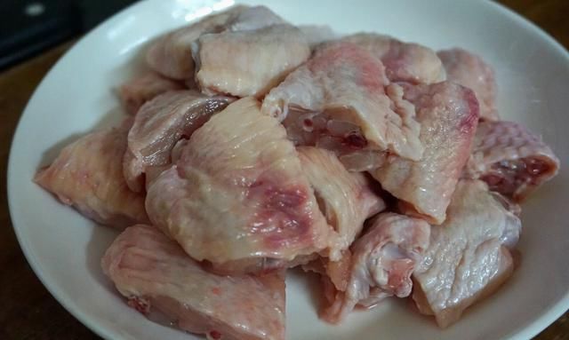 板栗鸡块|外国人叫它“人参果”,和鸡肉一起炖,健脾养胃还补肾