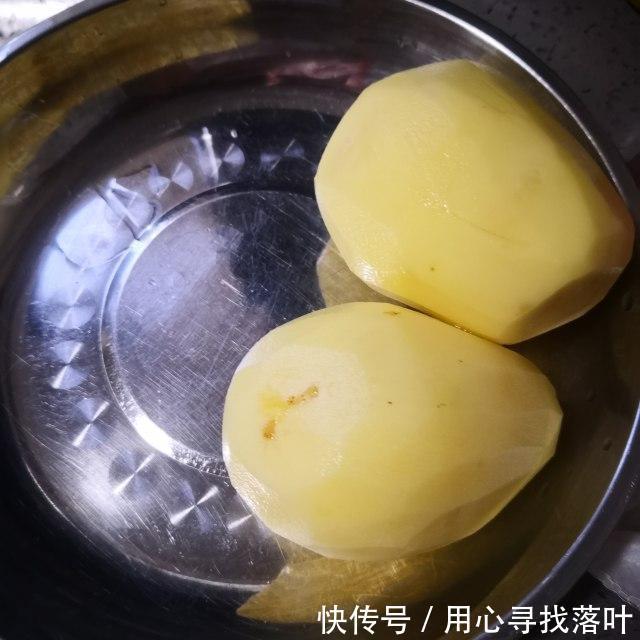 入味|西红柿炖牛腩，软烂入味，十分下饭