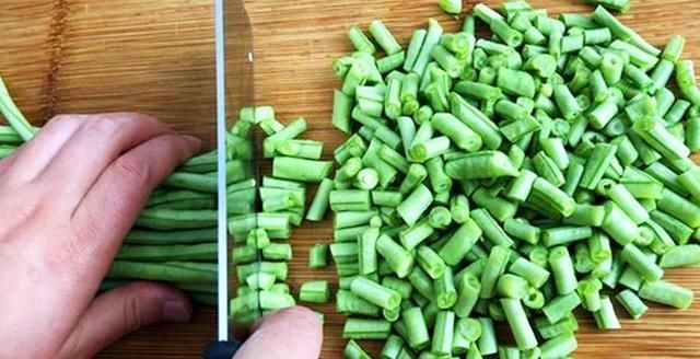 全家|面条别再煮着吃了,学会这样做,喷香又解馋,出锅全家抢着吃