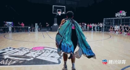  表演赛|道具扣篮花样多！《扣篮联盟》表演赛来袭 总决赛你们准备好了吗？
