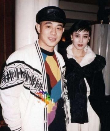 黄秋燕|李连杰见利智第一眼,转身就抛弃了哺乳期的妻子,此生有负黄秋燕