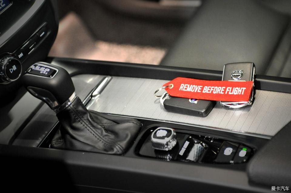 设计|【见证】【Richard作业】XC60老车主深度体验S60