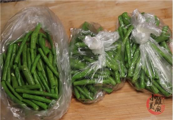 翠绿|今天才知道,保存豆角原来这么简单,教你这一招,鲜嫩翠绿又不坏