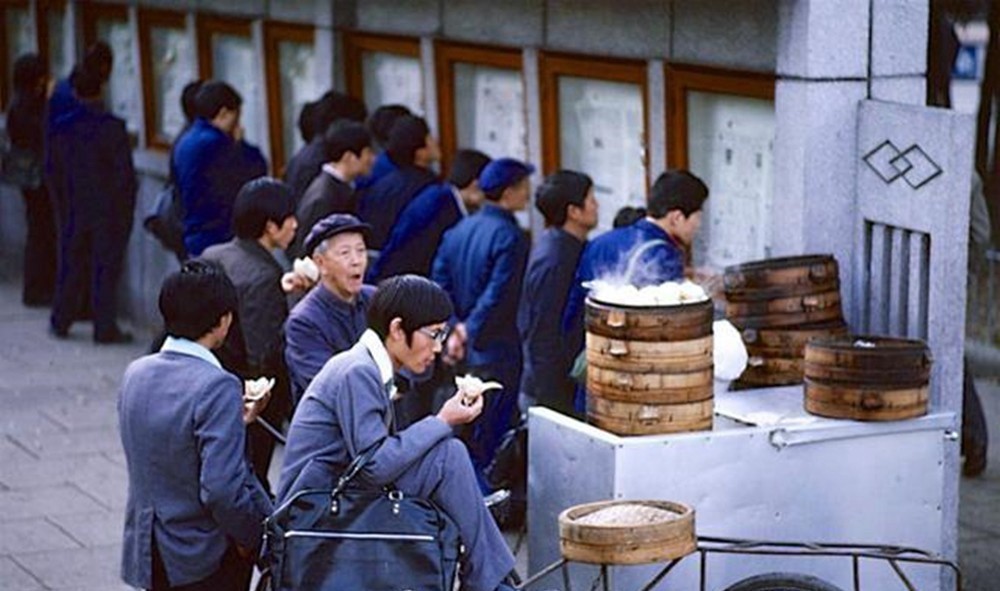 年代|老照片带你回忆80年代的淳朴岁月,这里有80后无忧无虑的童年