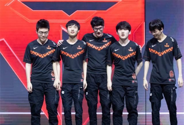 TES|都错怪TES教练了？其实他才是队中最carry的人，夏季赛冠军差点飞走