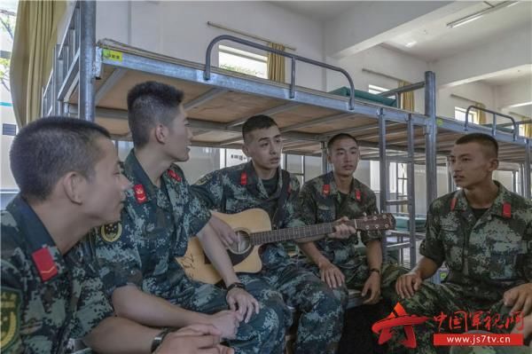 真情|“战地文化+＂综合服务轻骑队：服务到一线 真情暖兵心