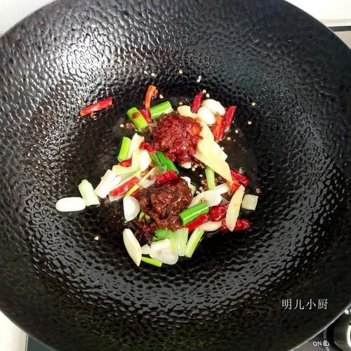  神器|初秋燥热，遇到它别错过，比猪牛羊肉便宜鲜香，堪称“下饭神器”