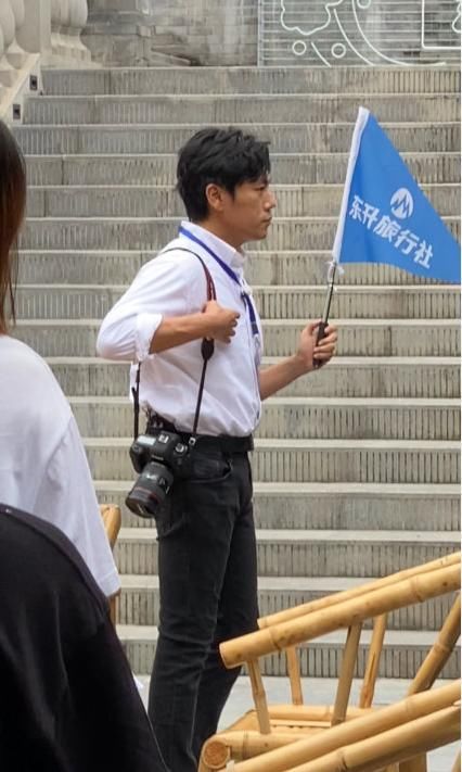  路透|综艺路透秦昊成为＂东升旅行社＂导游，办一日游你会跟他走吗？