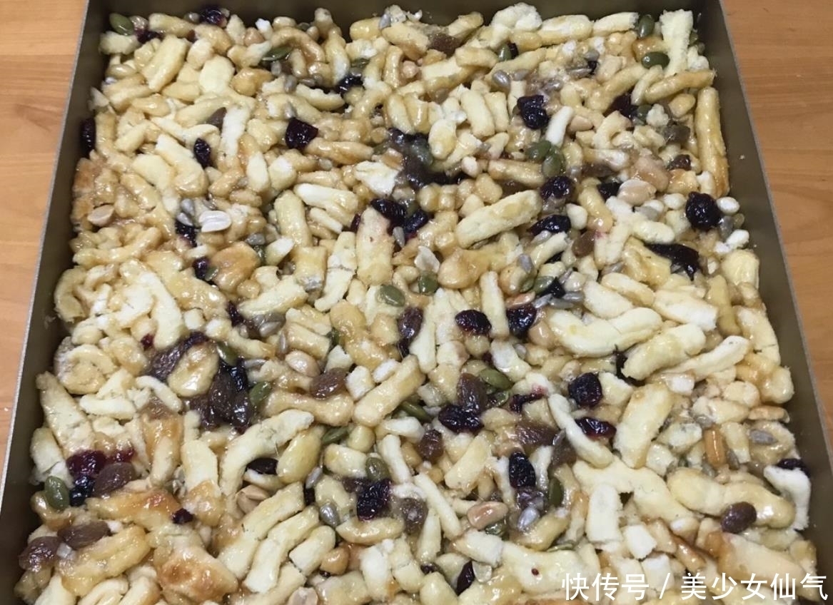 不用|想吃沙琪玛不用出去买,家里有面粉就能做,做法简单,好吃又健康