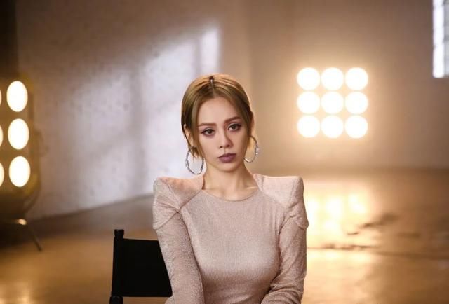  氧运动|乘风破浪后的宁静，暴瘦了至少20斤？