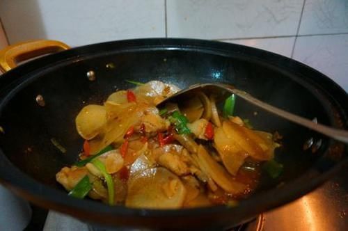 还要|秋季食补就要多吃它,比花菜营养成分还要高,做成干锅特下饭