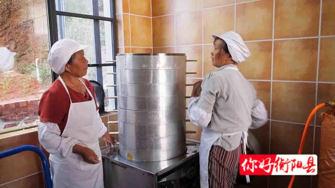 耕农副产品|好家伙！衡阳县一老乡创办合作社做起了糍粑，这色泽真诱人！