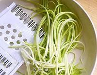  好吃|用你没试过的方子，烧个好吃的西葫芦