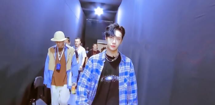  街舞|王一博：这也太刺激了，对手重相逢，王队长街舞大秀，荷尔蒙来袭