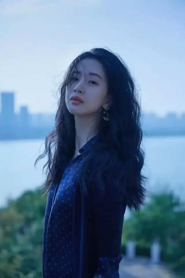 不火|18岁被删戏，20岁作品遭禁播，演技精湛的她因何一直不火？