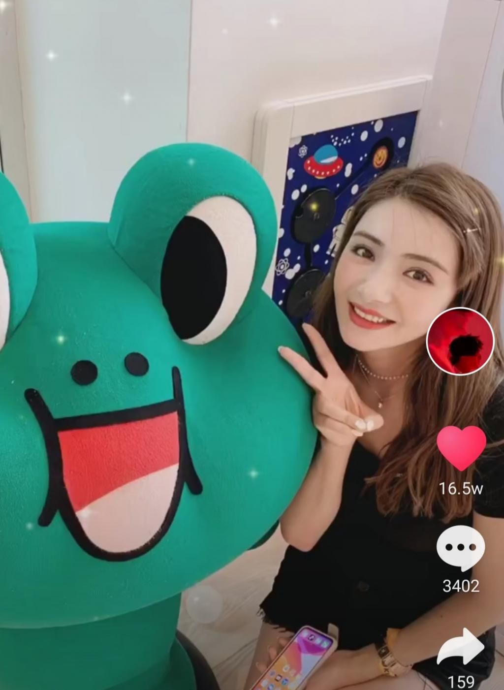 儿子|姜潮晒儿子近照，小家伙发量惊人，眼睛圆溜溜的，不知将来便宜哪家姑娘