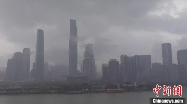 广州暴雨 转移民众279人