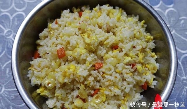 晚餐|看看我们的晚餐,有肉有鸡蛋有菜,有饭有粥,吃得舒服