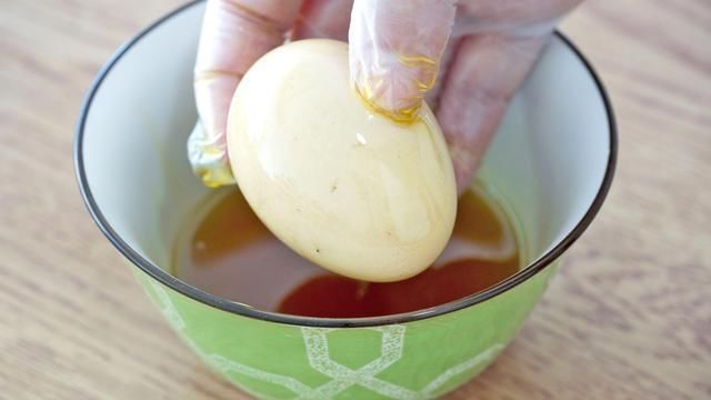  保存|养鸡大户透露，保存鸡蛋有秘诀，绝对不是放冰箱，放半年都不易坏！