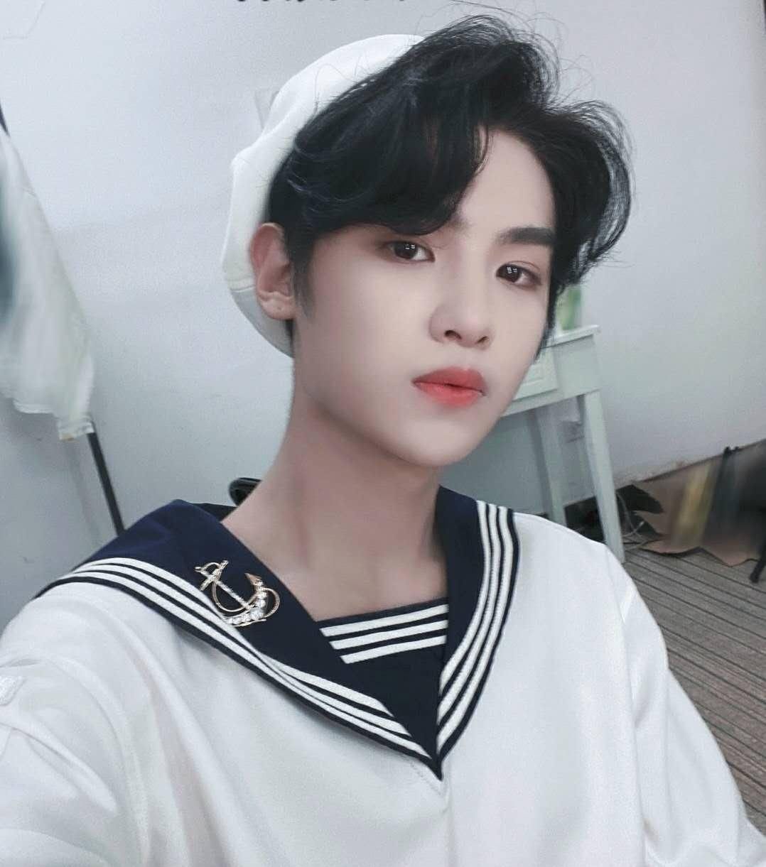  太子|对打王一博？黄明昊加入《快本大本营》，乐华“太子”之争