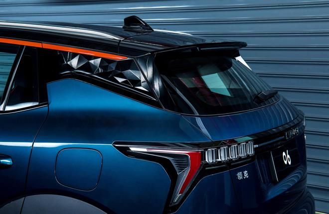 领克|15万元内智慧座驾首选 试驾领克06