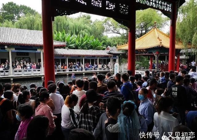 文章列表|4000桌排队等吃饭!全国网友在刷一句话,瞬间泪目