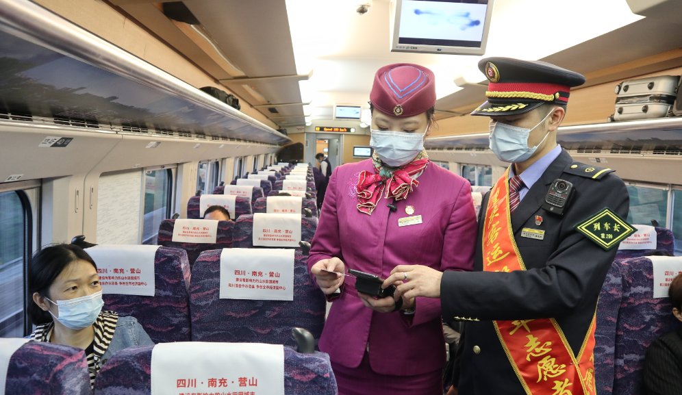 闪光|长假中,这些闪光的身影