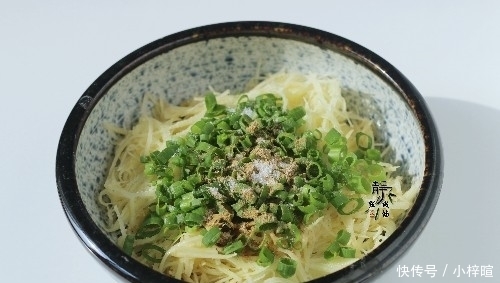 土豆|土豆如此做,柔软香嫩,是菜又是饭,快手早餐,它是首选