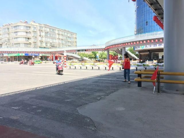  机非|合阳县教育局：在机非分离文明交通劝导活动中锤炼担当意识、落实责任意识