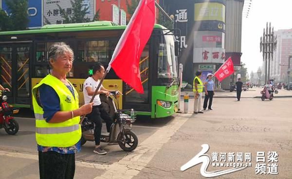 文明交通|交城交警多渠道多形式开展“礼让斑马线”宣传活动