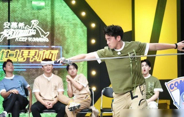  对手|《元气满满的哥哥》首播，嘉宾多而不乱，《奔跑吧》有对手了