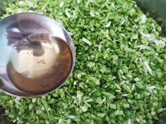  受欢迎|纯素馅饺子好吃有诀窍，调馅时加点它，又鲜又香，比肉饺子受欢迎