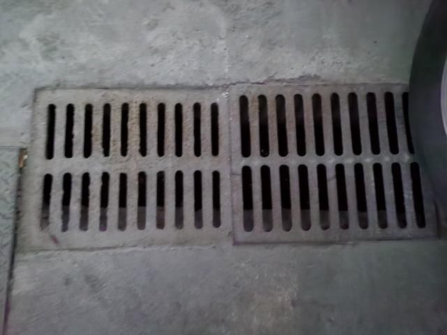  小区地下车|郑州地下车库防汛情况如何？记者探访多家小区后发现这三个问题