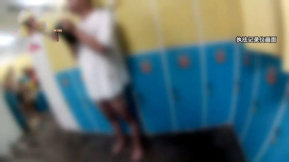 私密|男子扭曲心理喜欢偷拍男生,私密相册图片多达7G辣眼睛